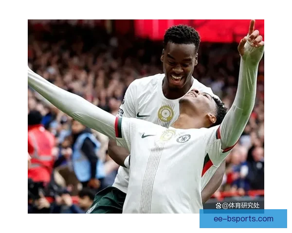 特里皮尔英超客场连续失误送礼导致失球球队遭遇重创